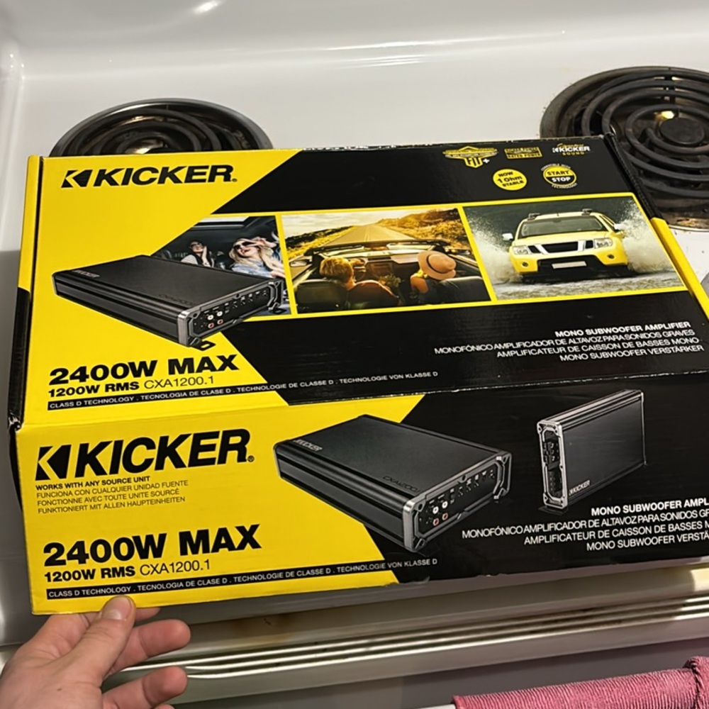 Kicker Yellow and Black Car Amplifier 2400W Max